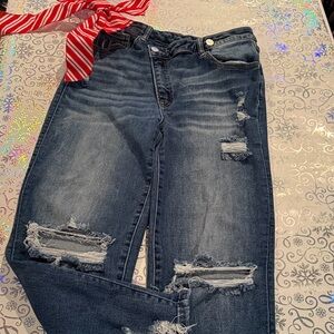 RISEN Distress Jeans